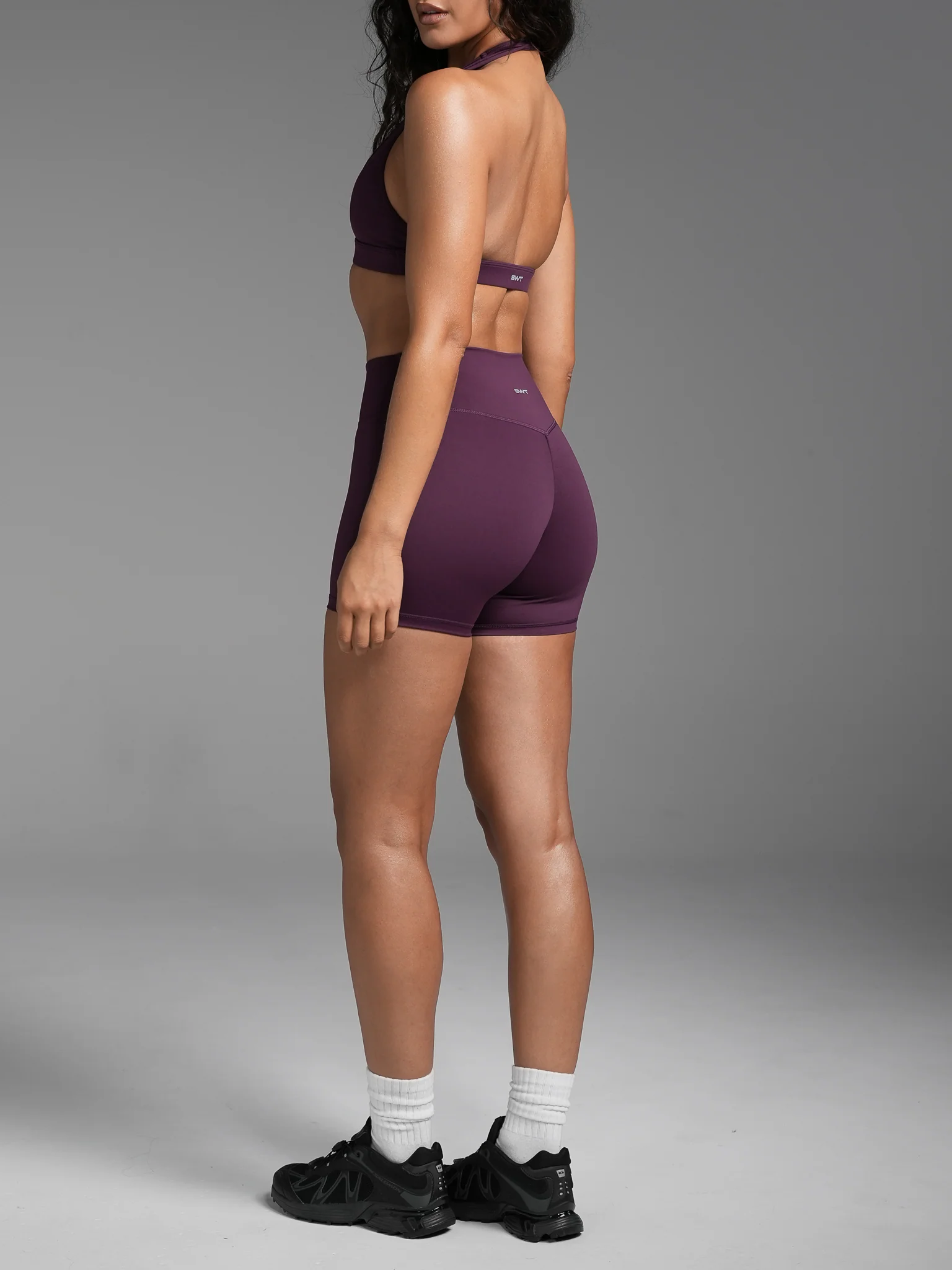 Base 4" Scrunch Shorts - Image 4