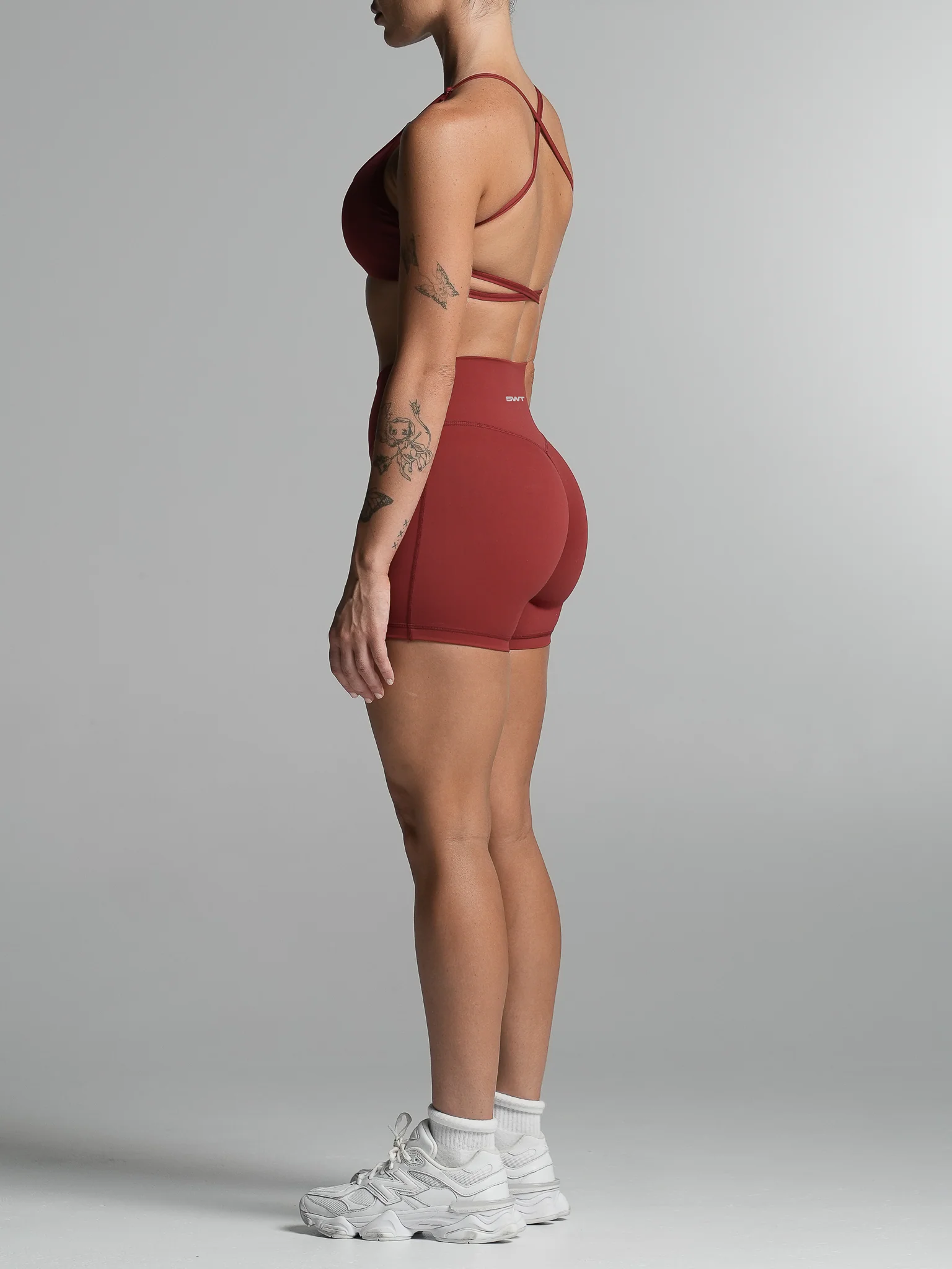 Base 4" Scrunch Shorts - Image 4