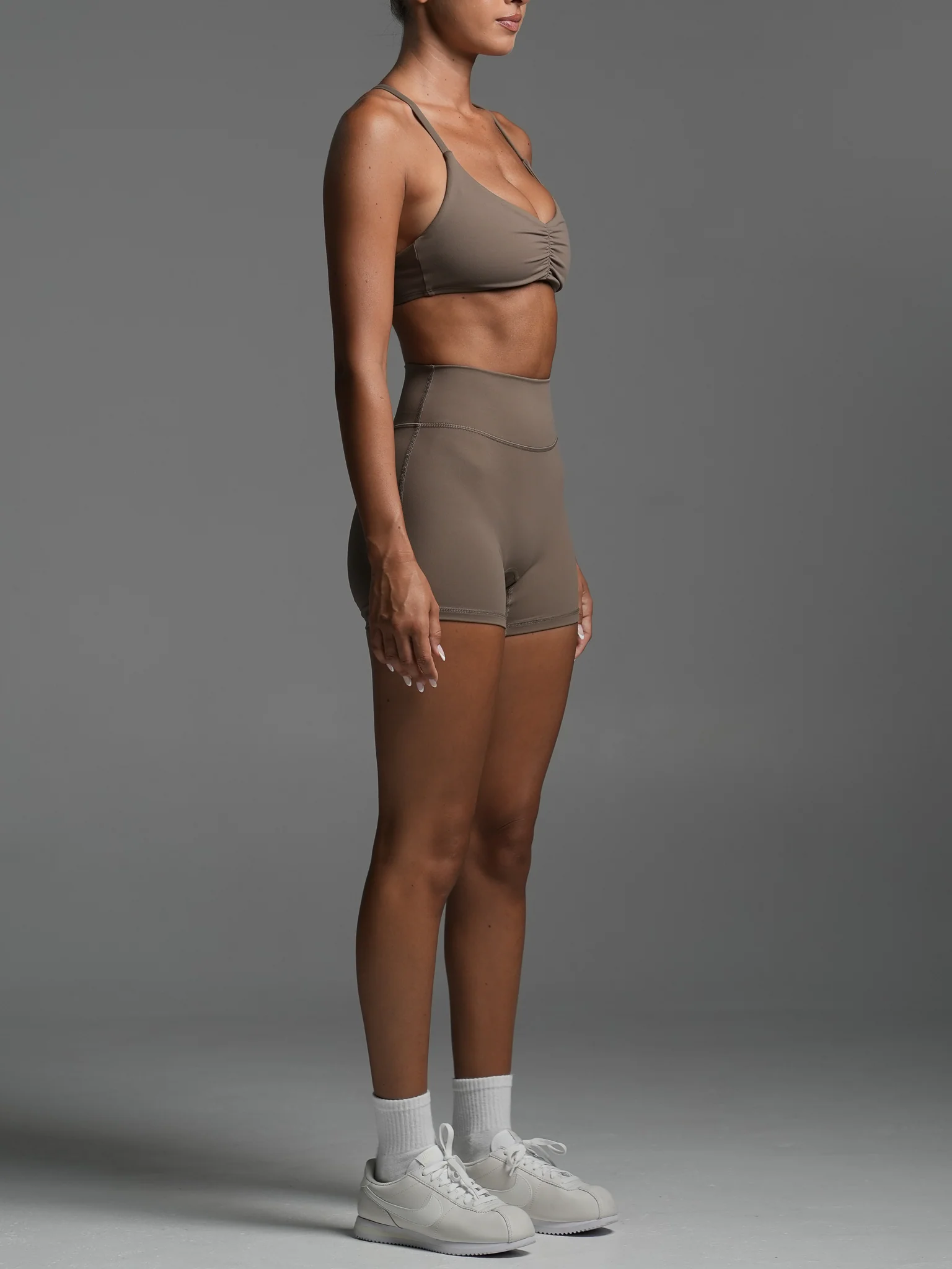 Base 4" Scrunch Shorts - Image 3