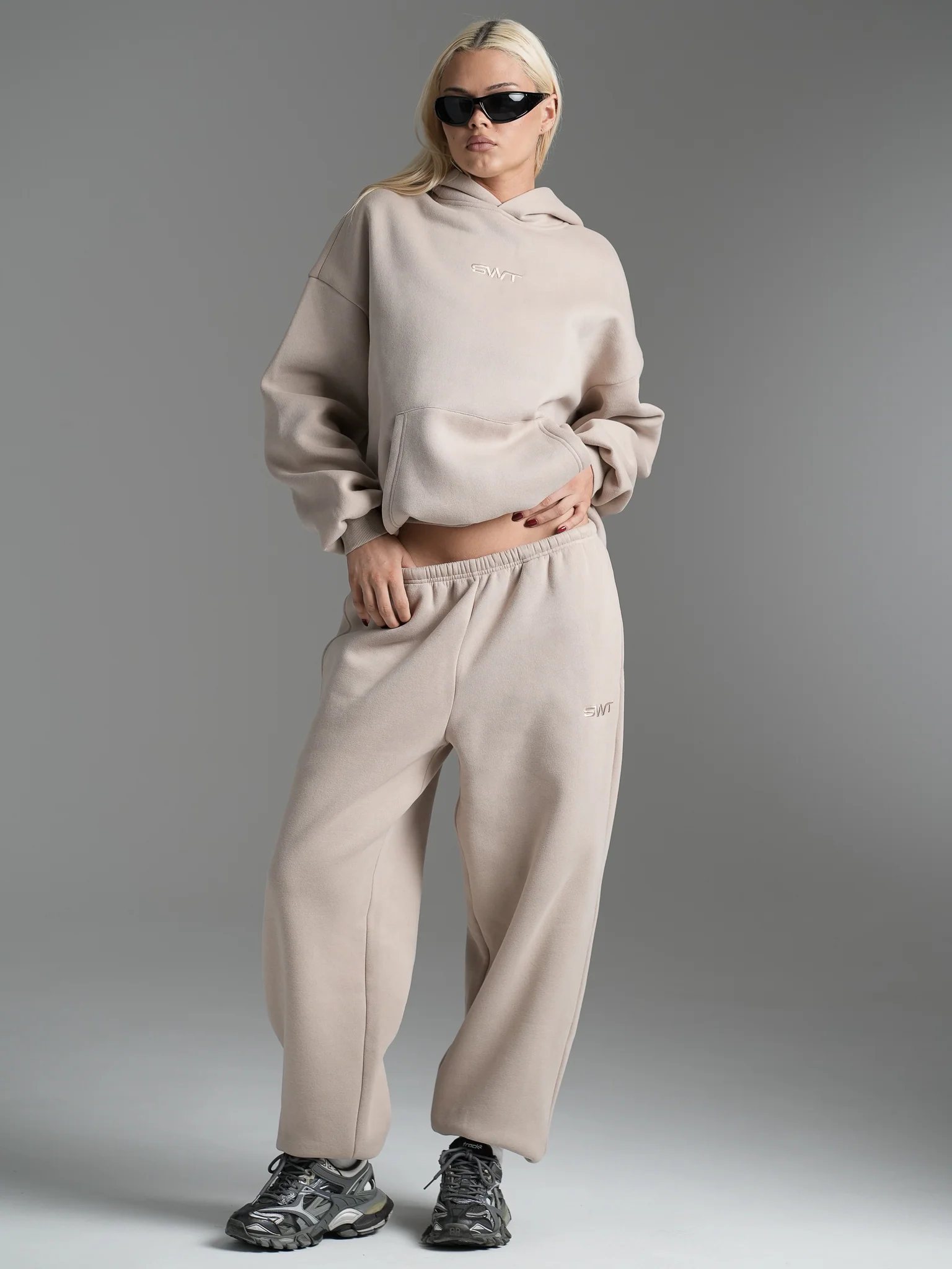 Oversized Fleece Hoodie - Image 4